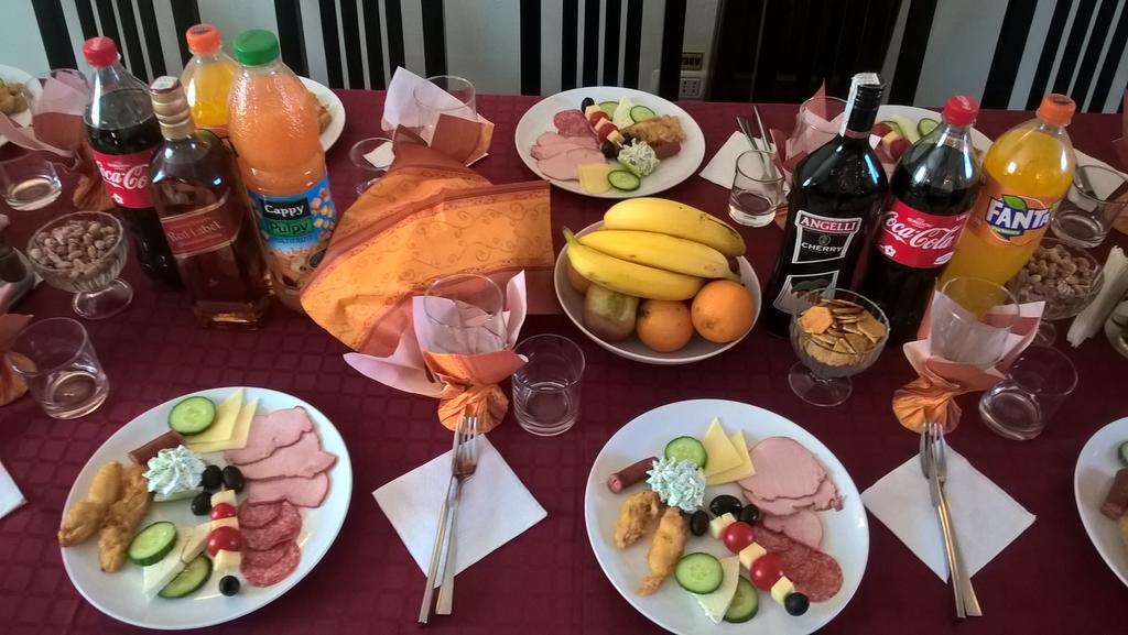 Pensiunea Ramona Tulcea Buitenkant foto